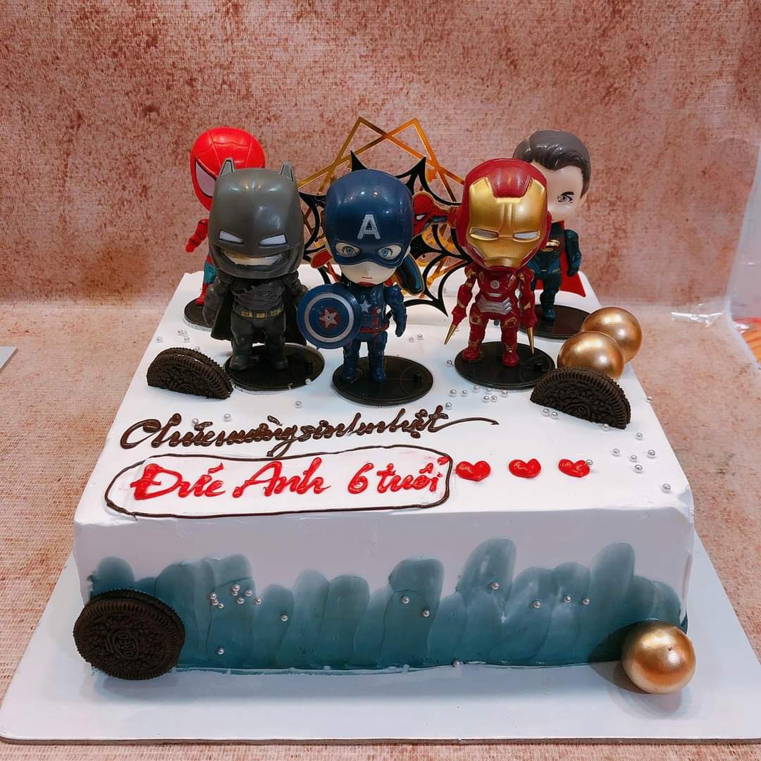 Bánh Fondant Siêu Anh Hùng Cho Bé Trai Từ 1 Tuổi  2019